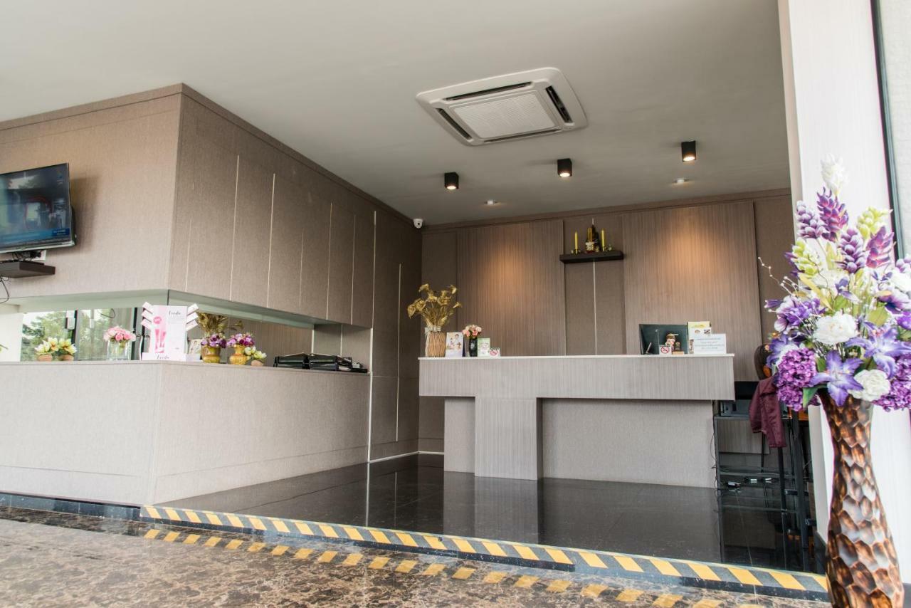 Trimm Hotel Chanthaburi Exterior photo